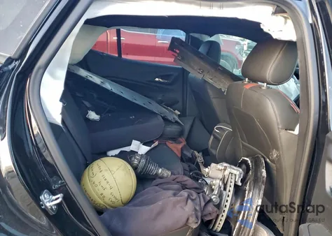 2025 Chevrolet Trax 2Rs из США, поврежденный, VIN KL77LJEP4SC340803